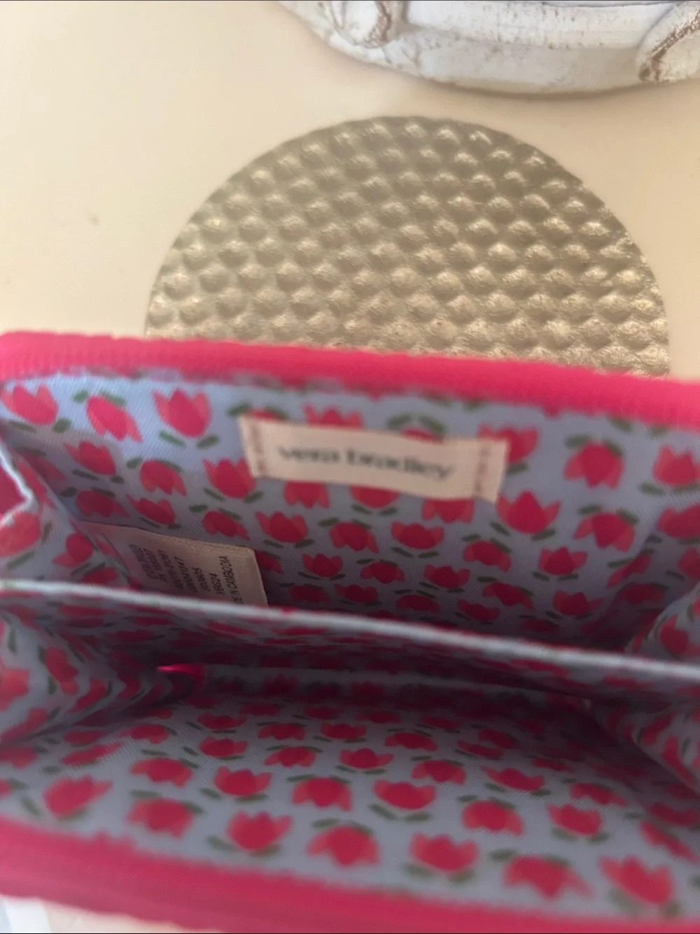 VERA BRADLETLY Quilted Pink Compact Zip Wallet/ card holder - Picture 3 of 4